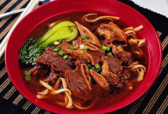 李记红烧牛肉面麻辣烫